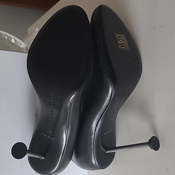 VICTORIA BECKHAM Leather Booties - Picture 11 of 11